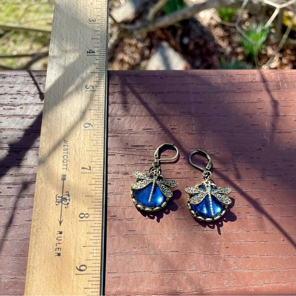 NWOT Vintage Style Brass and Glass Dragonfly Earrings - Picture 3 of 6